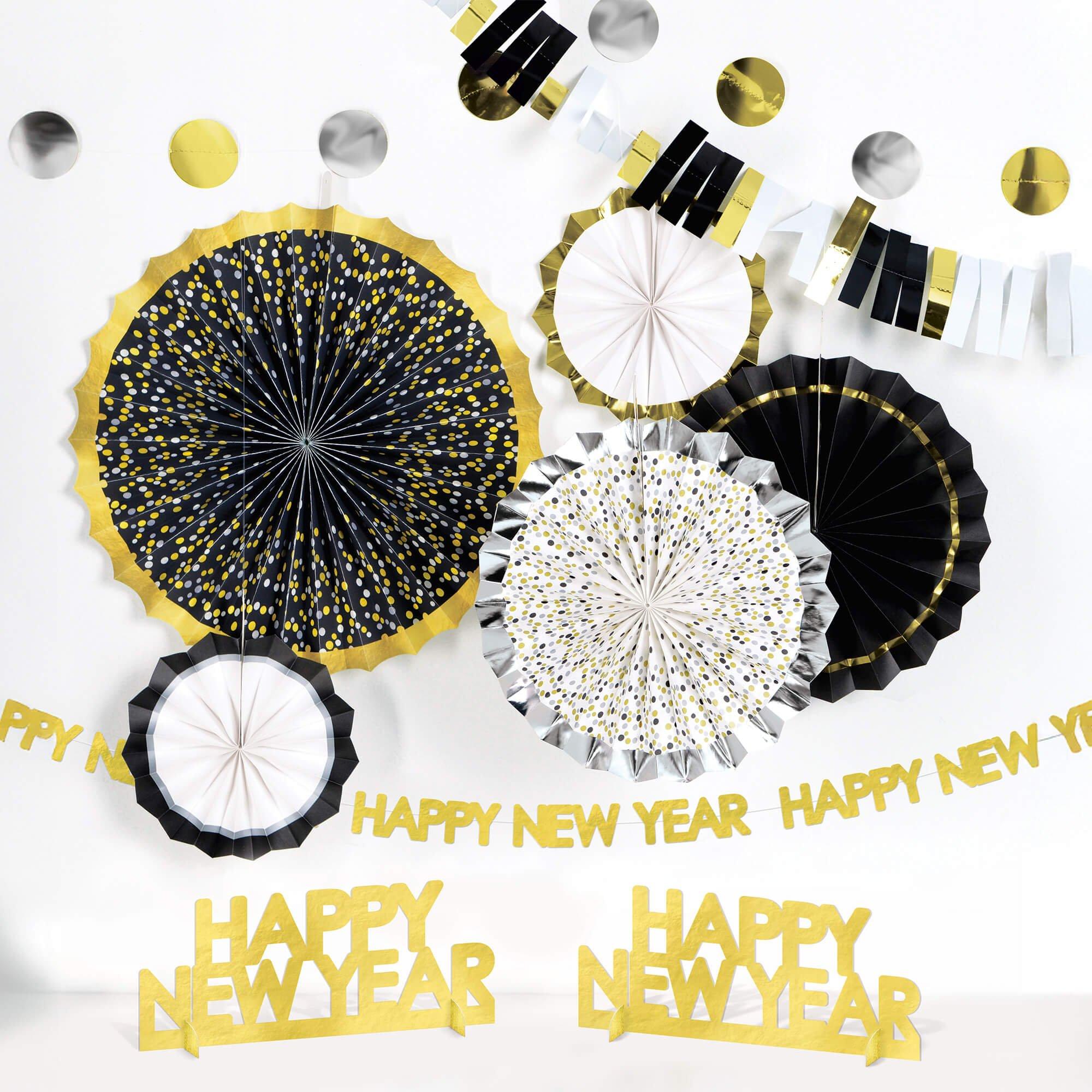Black, Silver, & Gold NYE Room Decorating Kit, 10pc